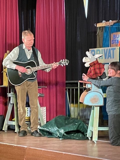Theater "Engel und Esel" - 2