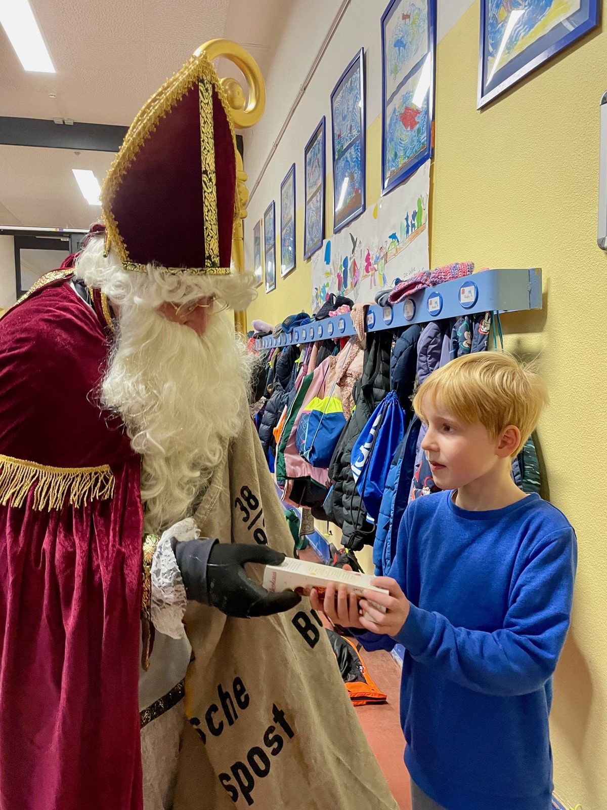 St Nikolaus zu Gast an der GGS - 2