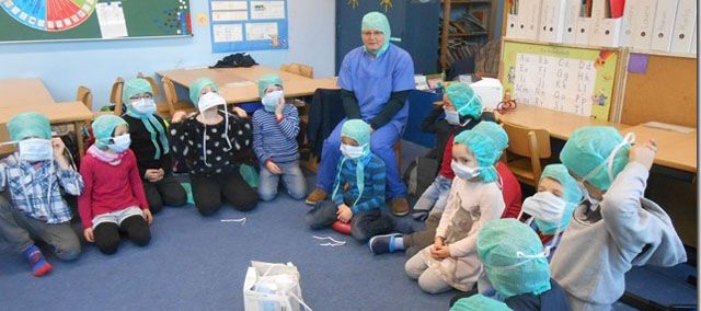 Eltern zu Gast bei den Orang-Utans