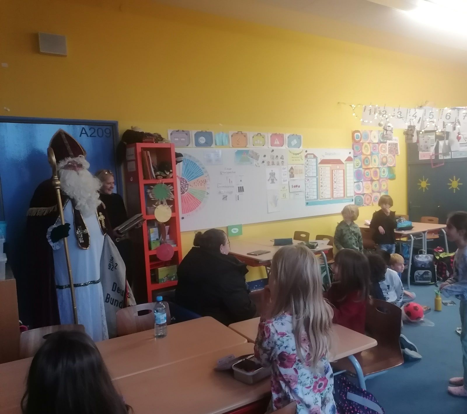 St Nikolaus zu Gast an der GGS - 3