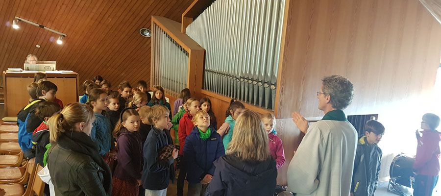 Die GGS verabschiedet die Orgel in der Stephanuskirche