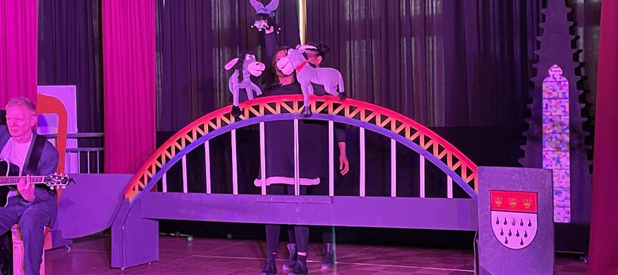 Theater an der GGS: Fridolin aus Köln