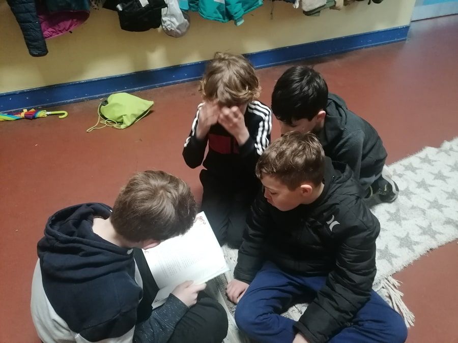 Salamander und Pinguine lesen gemeinsam Märchen - 3